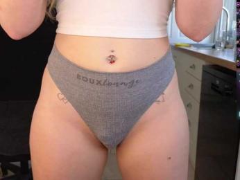 stripmequick webcam bongacams model stream image