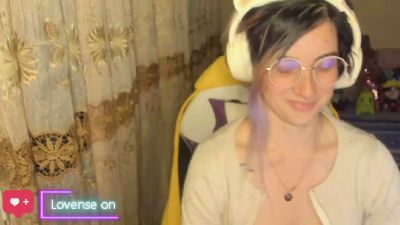cata__s webcam model stream image