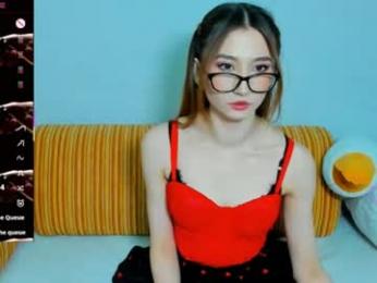 moon_flora webcam chaturbate model stream image