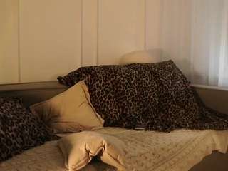 taitehails webcam model stream image