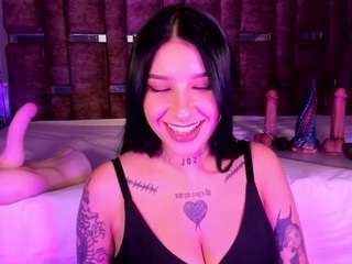 leiawong webcam model stream image
