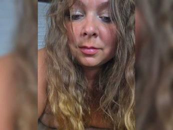 FLUFFY_BEAUTY webcam bongacams model stream image