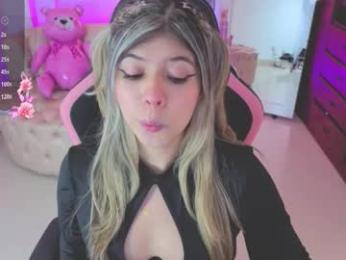 nataasha___ webcam model stream image