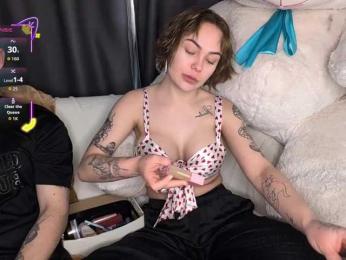 Grotesk webcam bongacams model stream image