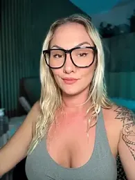 NastyMilf_ webcam model stream image