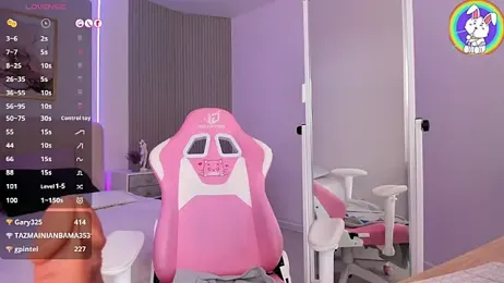 VirginChloe webcam model stream image