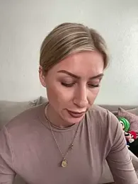 xxBELLExx webcam stripchat model stream image