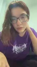 cuminme webcam model stream image