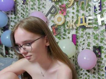 Stacey-Kiss webcam bongacams model stream image