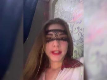 YourShlut webcam model stream image