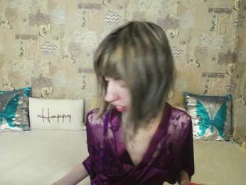 Unusual-G webcam model stream image