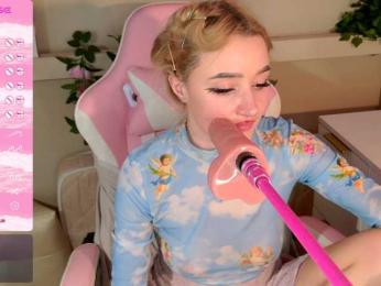 LeonaEviann webcam model stream image