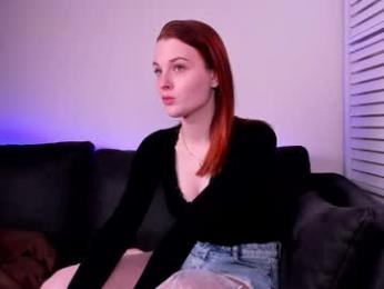 aprilavery webcam model stream image