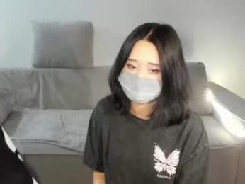 yourlovelyjenny webcam chaturbate model stream image
