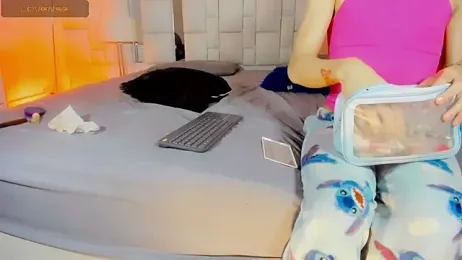 Lecsis_Lincy webcam model stream image