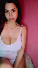 Shopiashe webcam model stream image