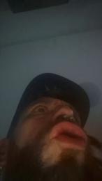 Revoltoso83 webcam model stream image