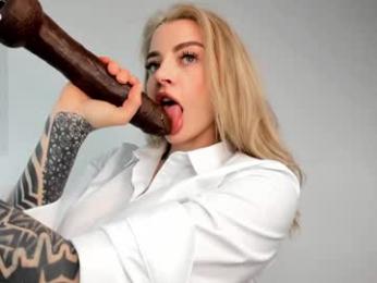 lil_shouty_bitch webcam model stream image