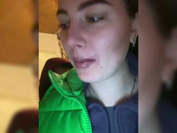 CrystalAndDavis webcam model stream image