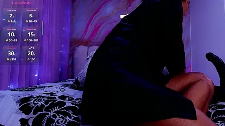 sofi_decker webcam model stream image