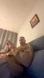 Pisciatoreserio webcam model stream image