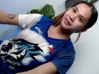 queena10 webcam model stream image