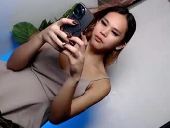 queena10 webcam model stream image