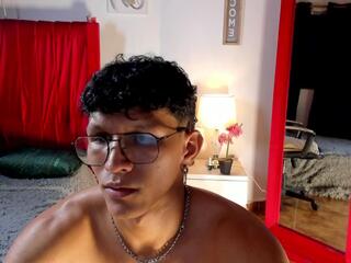 Justin Andrew webcam model stream image