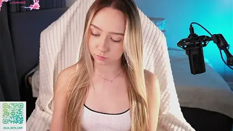 HollisBeckett webcam stripchat model stream image