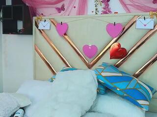 Scarlet Dash webcam model stream image