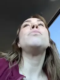 LeaGambit__ webcam model stream image