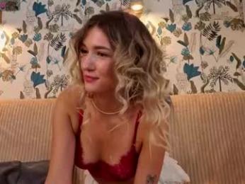 adelanovela webcam model stream image