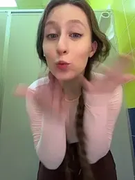 FroggyAnna webcam model stream image