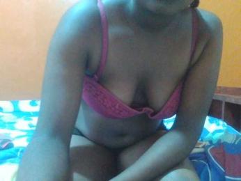 Prettysash webcam bongacams model stream image