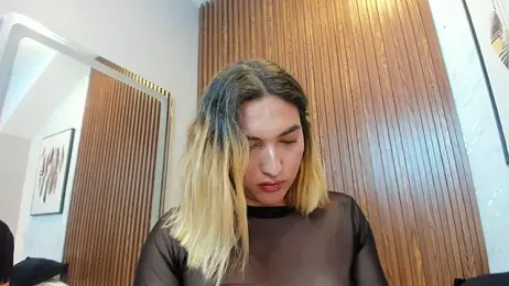 TomLondon_ webcam model stream image