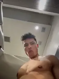 Eros_lee webcam stripchat model stream image