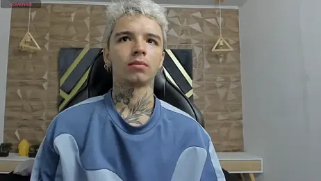 Ian_Castillo_ webcam stripchat model stream image