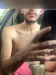 vinihfeh webcam stripchat model stream image