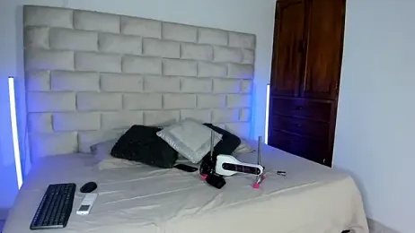 Latrellx7 webcam stripchat model stream image