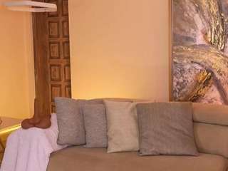 jennifer-rodriguez webcam model stream image