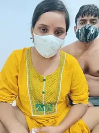 Your___Riya webcam model stream image