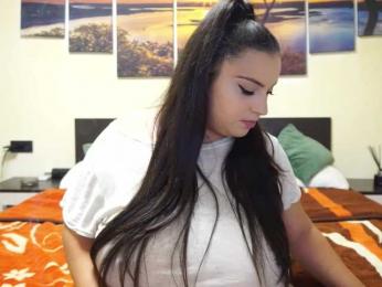 adellineee webcam model stream image