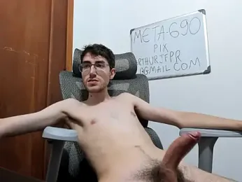 4rthurTV webcam stripchat model stream image