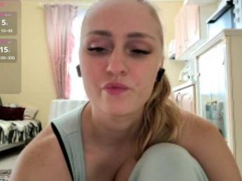Lika-Doll webcam model stream image