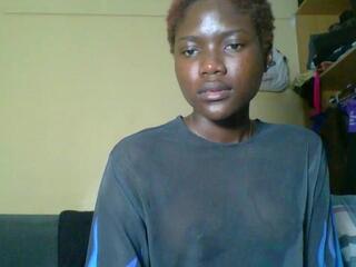 Vina Belle webcam model stream image