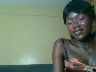 Vina Belle webcam model stream image