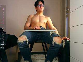 christianlevinee webcam model stream image