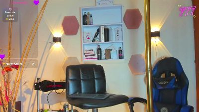 Taylor_Black_ webcam model stream image