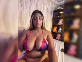 KiaraRose webcam model stream image
