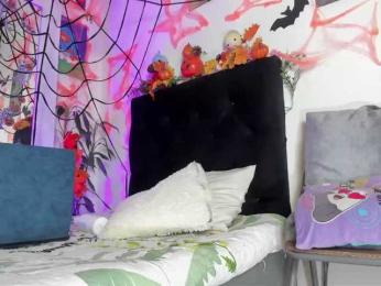 Lisvandre webcam bongacams model stream image